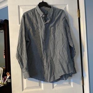 Van Heusen mens button down; size XXL, 18-18.5